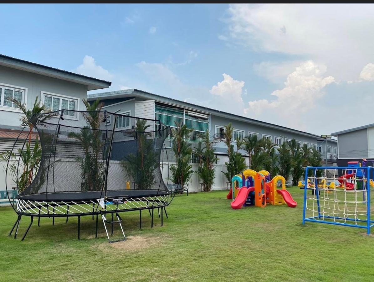 ไนซ์สเตย์ เฮาส์ แอทคลองสาม รังสิต คลองหลวง ปทุมธานี Nice Stay House At Khlong Sam - Rangsit - Khlong Luang - Phathumthani Exteriör bild